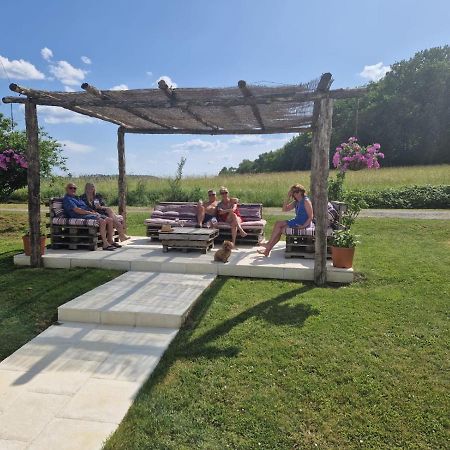 Vila Le Shedeaux Saint-Privat-des-Prés Exteriér fotografie